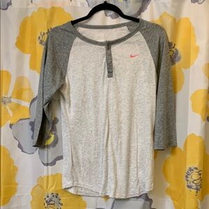 Nike Women's Gray and White Raglan Top